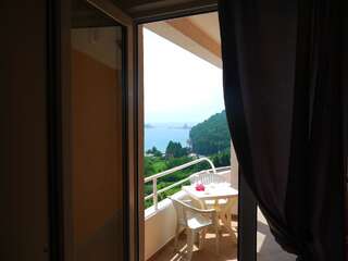 Апартаменты Apartments Villa Relax Петровац Номер-студио с видом на море-1